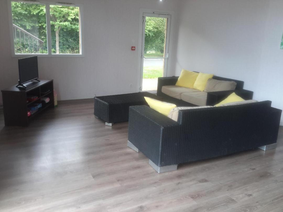 Le Fleur"H"On 11 D'Honfleur, T2 En Residence Avec Piscine, Wifi Et Parking Gratuits Equemauville Luaran gambar