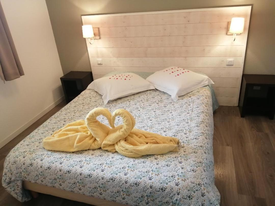 Le Fleur"H"On 11 D'Honfleur, T2 En Residence Avec Piscine, Wifi Et Parking Gratuits Equemauville Luaran gambar